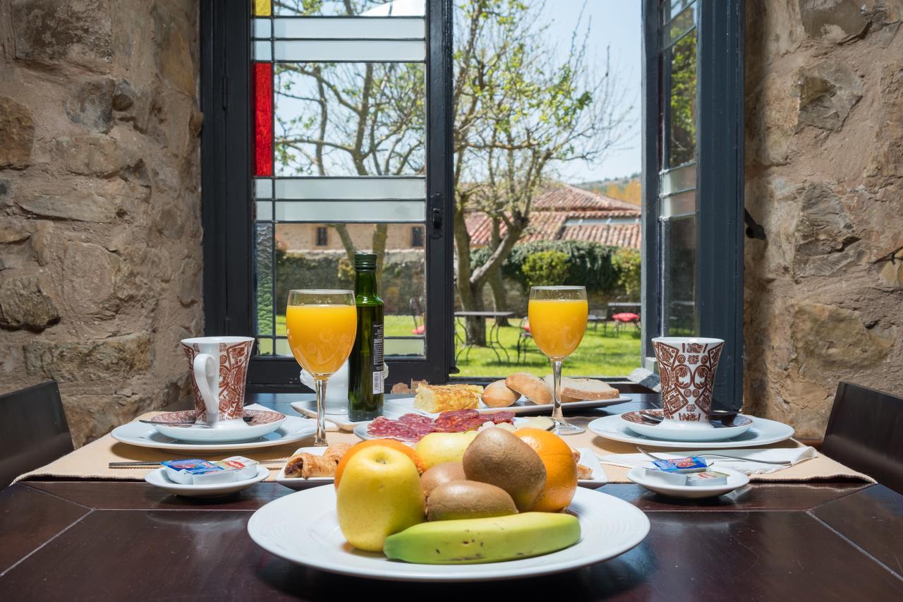 Hotel Posada Santa Maria La Real Aguilar de Campóo المظهر الخارجي الصورة