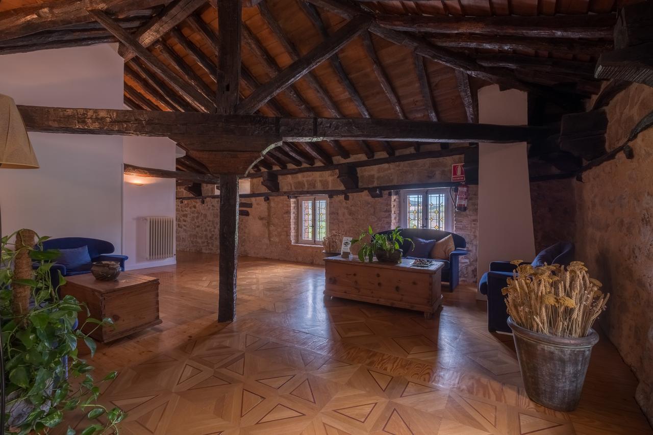 Hotel Posada Santa Maria La Real Aguilar de Campóo المظهر الخارجي الصورة