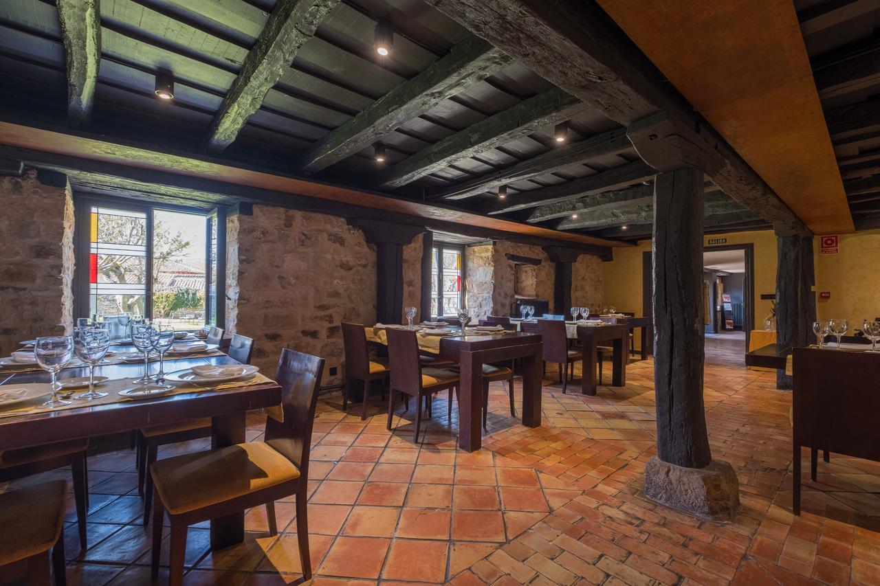Hotel Posada Santa Maria La Real Aguilar de Campóo المظهر الخارجي الصورة